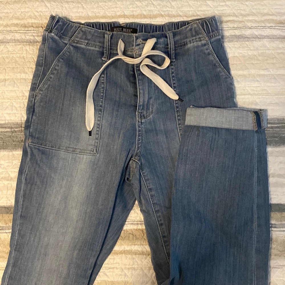 Viral Judy Blue Jeans!